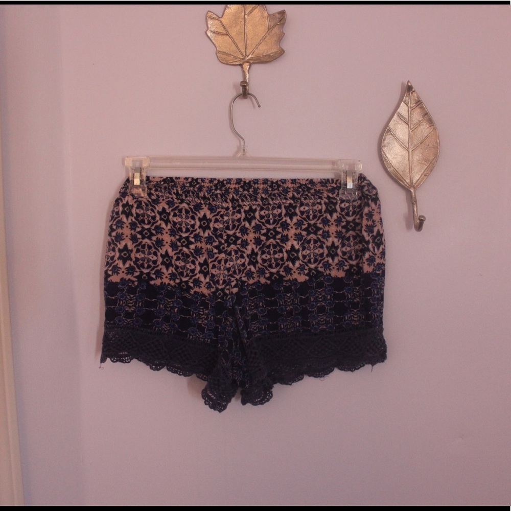 Print flowy shorts